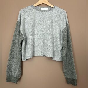 {Six Fifty} Crew Neckline Cropped Sweatshirt with Raw Hem - Womens Medium